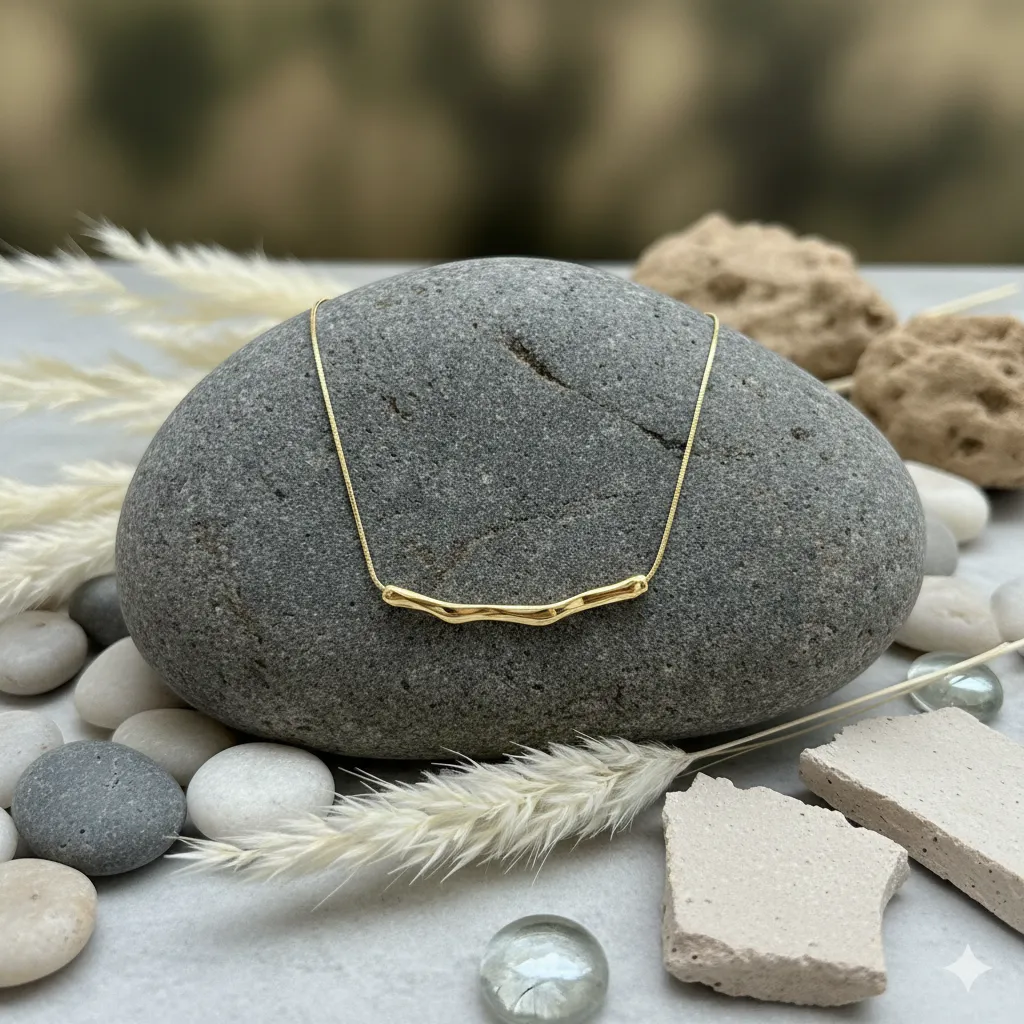 [N039] Dainty ArcBar Pendant Chain